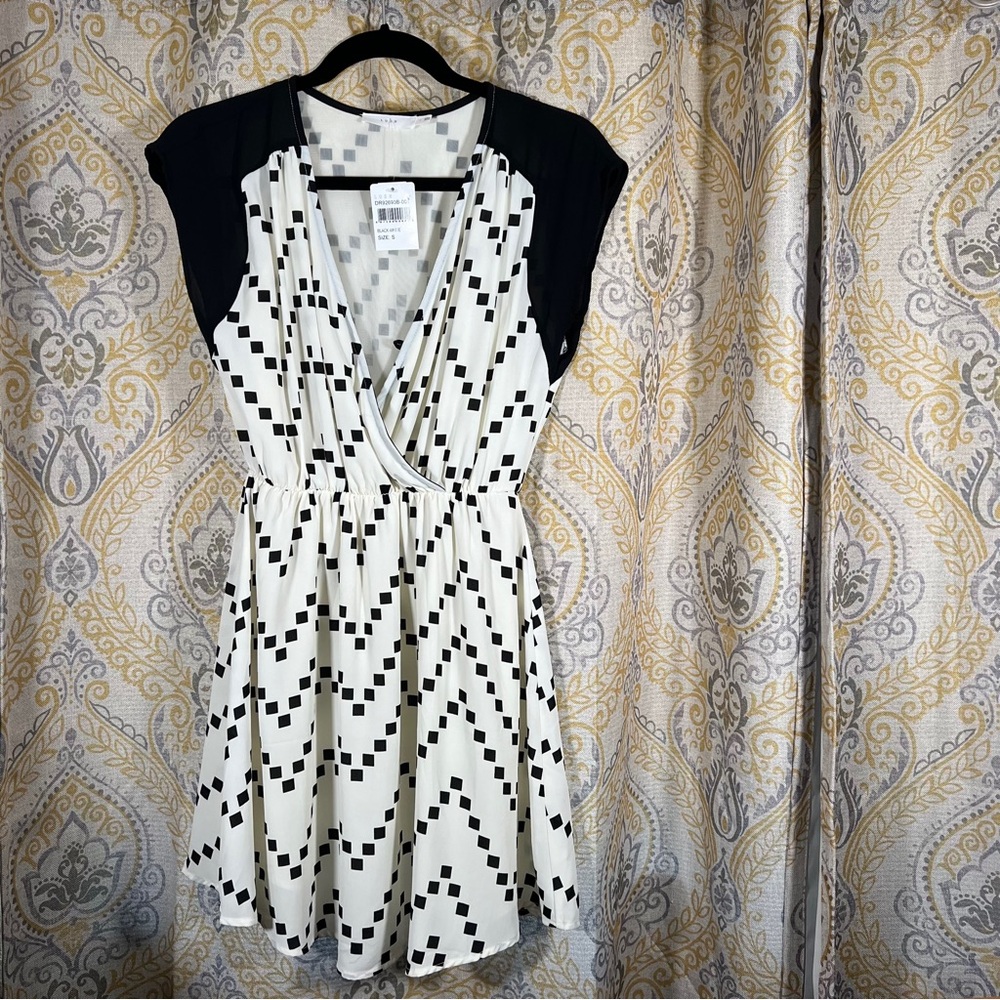 NWT Lush Black and White Dress - Size Small